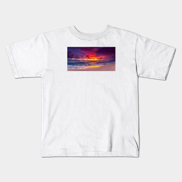 North Beach Panoramic Kids T-Shirt by paulmp